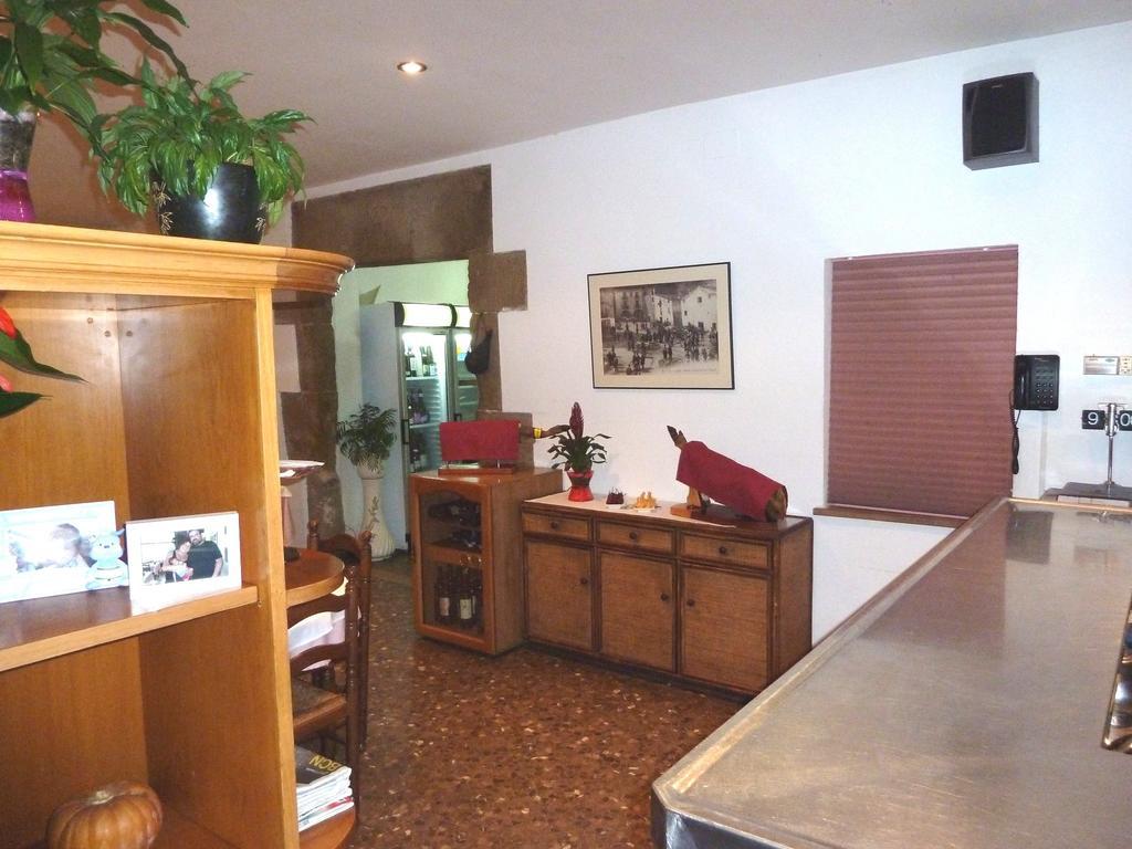 Restaurant Fonda Giralt Otel Amer Dış mekan fotoğraf