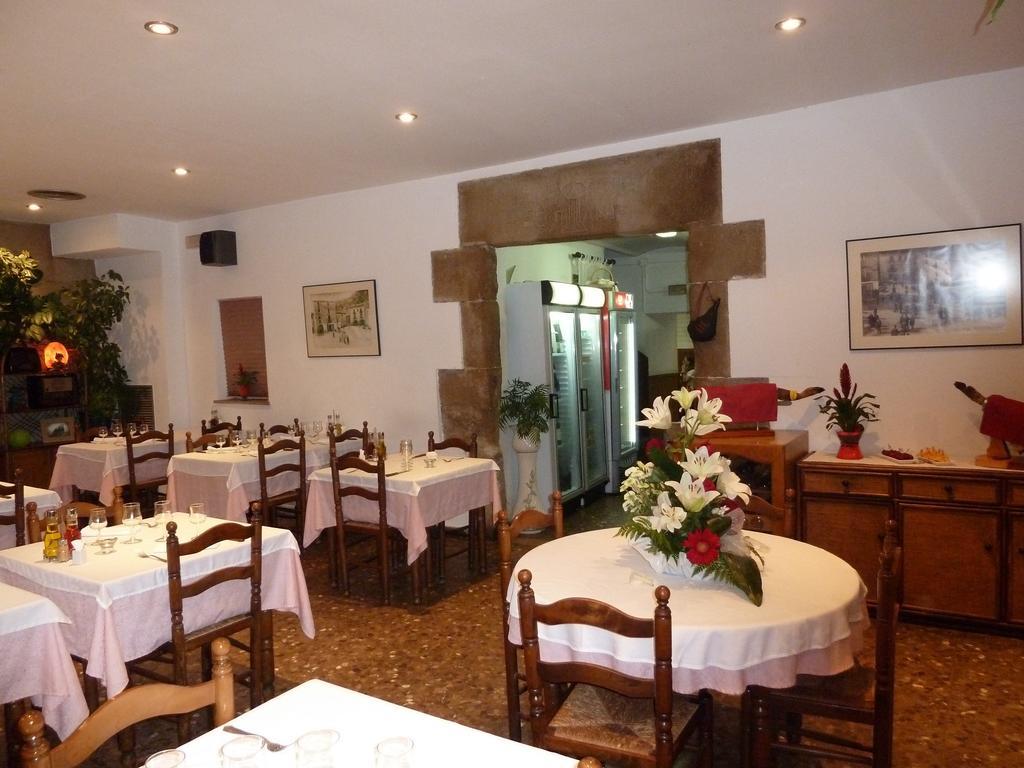 Restaurant Fonda Giralt Otel Amer Dış mekan fotoğraf
